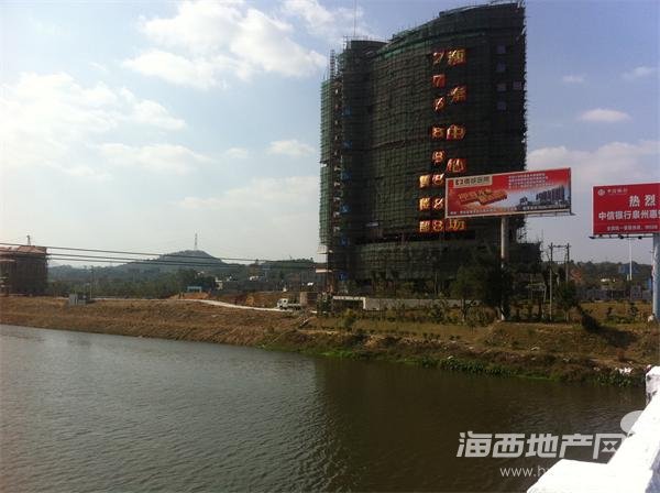 两岸中心广场