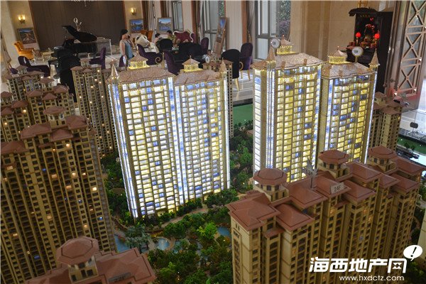赏析三盛四季公园新营销中心下沉式泳池华丽呈现