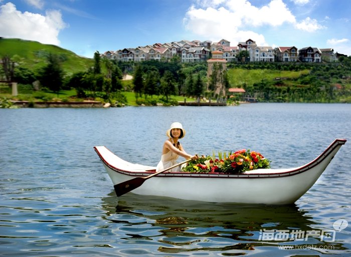 鲤湖游船